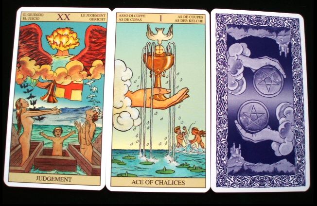 なぜか同じカードをひいてしまう タロットカード オラクルカード | Tarot Lovers – タロットカード博物館